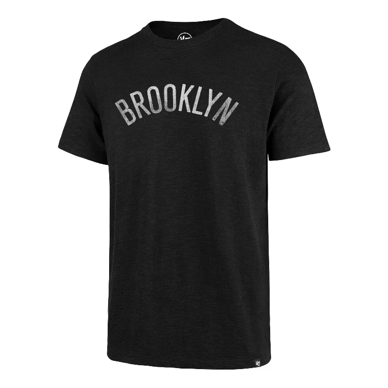 Men’s short-sleeve clad polos-BROOKLYN NETS GRIT WORDMARK '47 SCRUM TEE