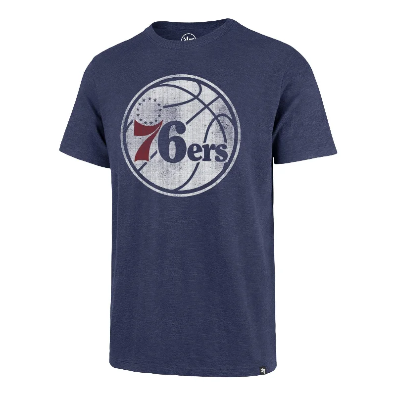 Men’s short-sleeve etch polos-PHILADELPHIA 76ERS GRIT '47 SCRUM TEE